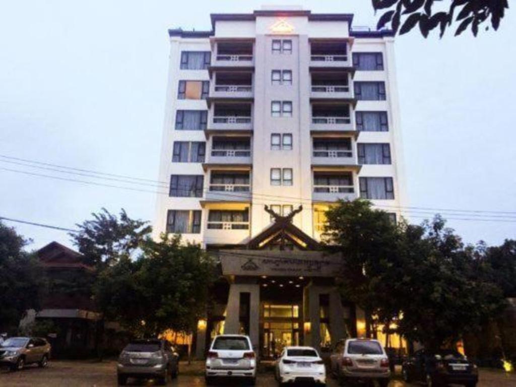 Banlung Yeak Loam Hotel מראה חיצוני תמונה
