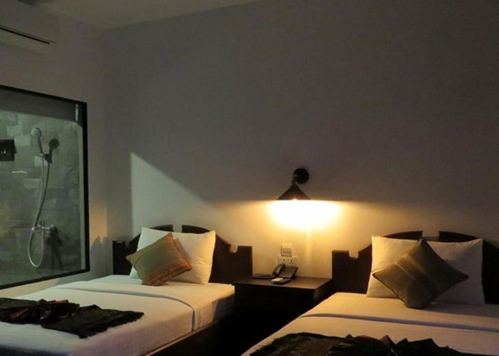 Banlung Yeak Loam Hotel מראה חיצוני תמונה