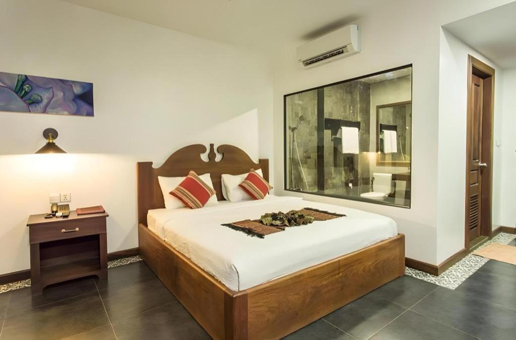 Banlung Yeak Loam Hotel מראה חיצוני תמונה