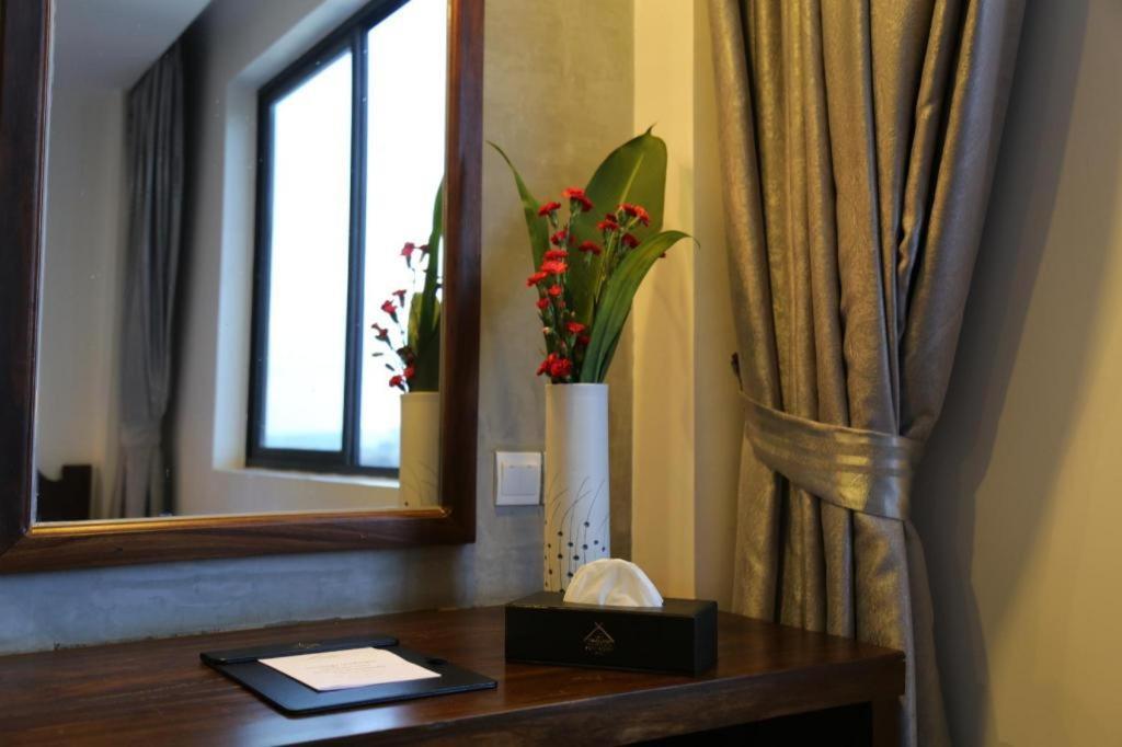 Banlung Yeak Loam Hotel מראה חיצוני תמונה
