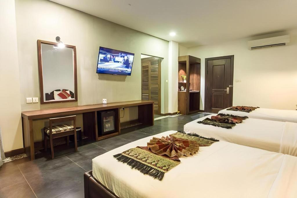 Banlung Yeak Loam Hotel מראה חיצוני תמונה