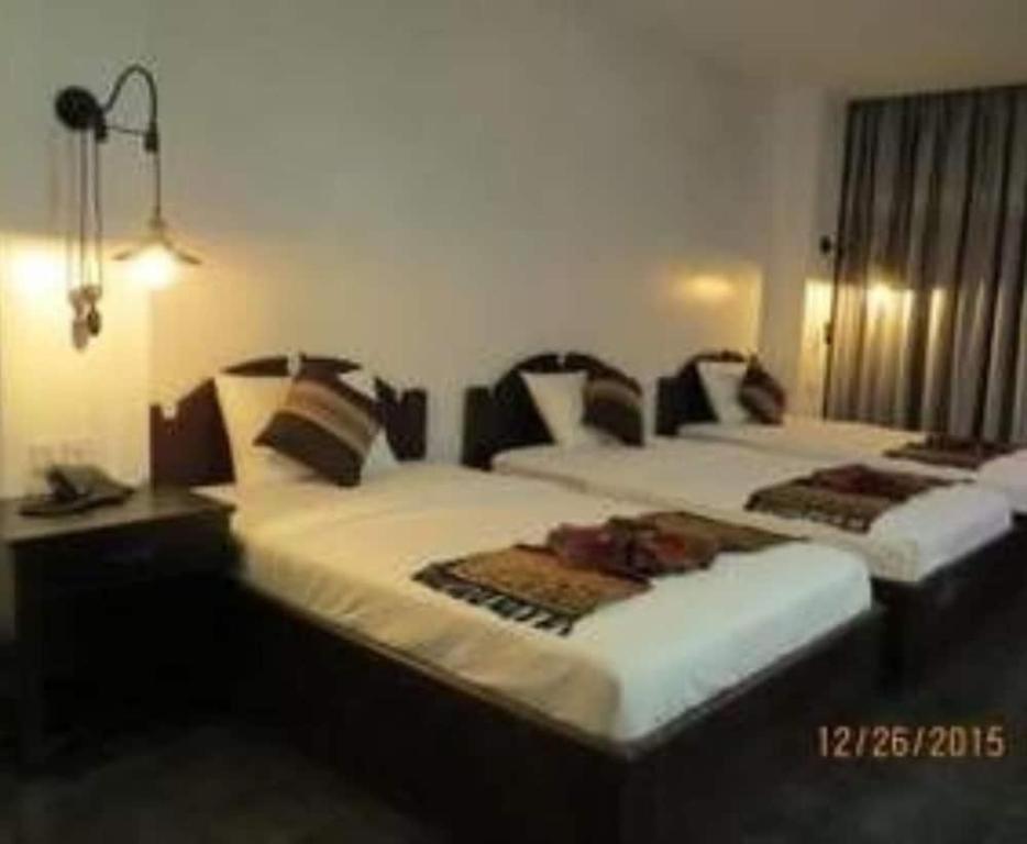 Banlung Yeak Loam Hotel מראה חיצוני תמונה