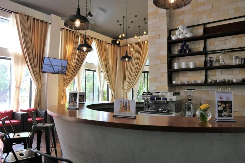 Banlung Yeak Loam Hotel מראה חיצוני תמונה